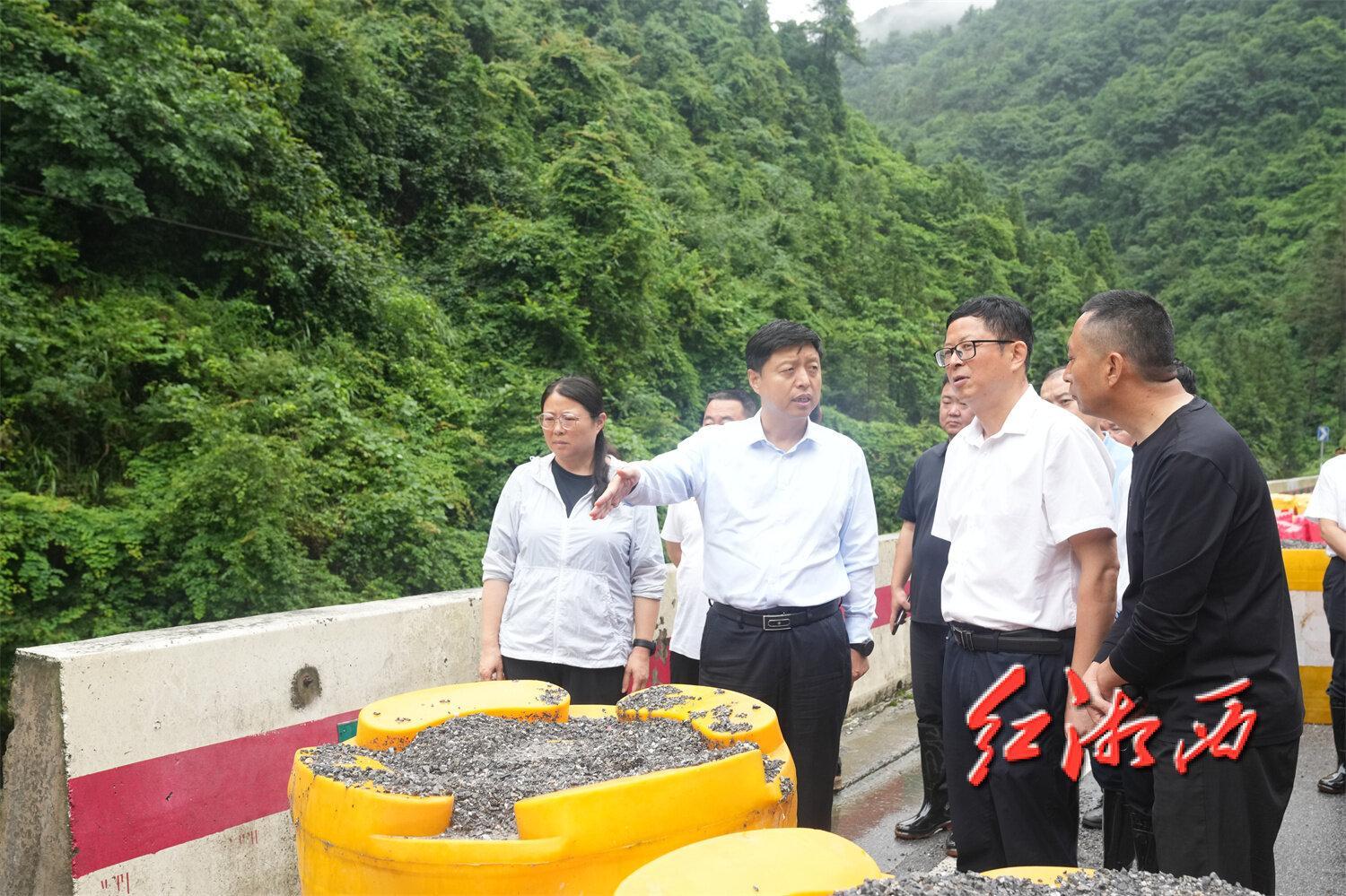 刘涛在龙山县督导防汛抢险救灾工作
